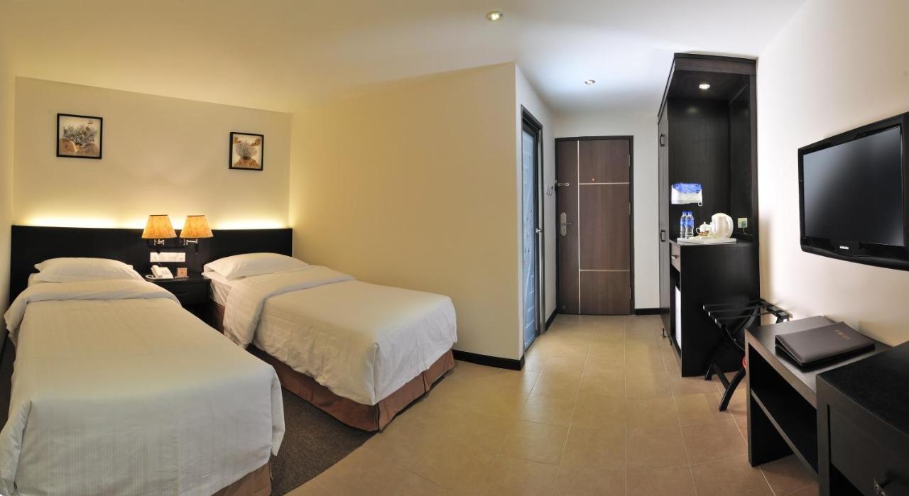 Ernes Hotel Perai Exteriér fotografie